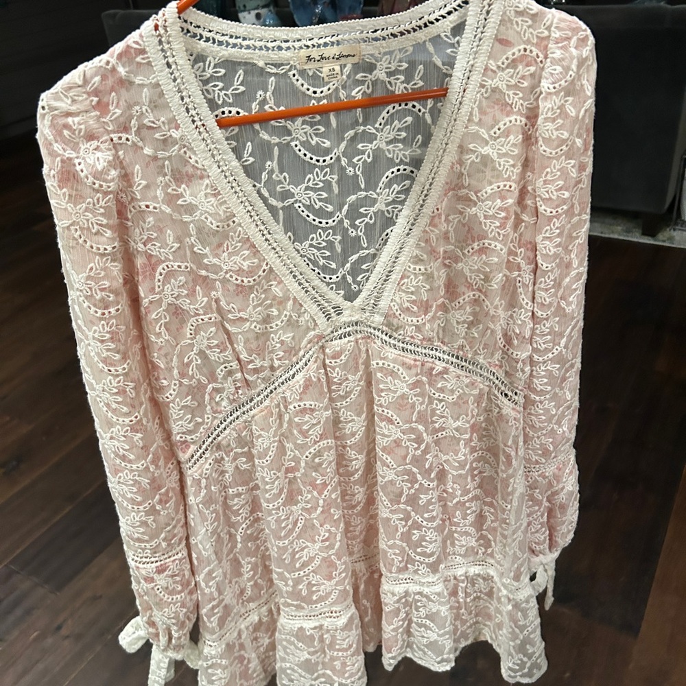 For love and lemons dress size extra small